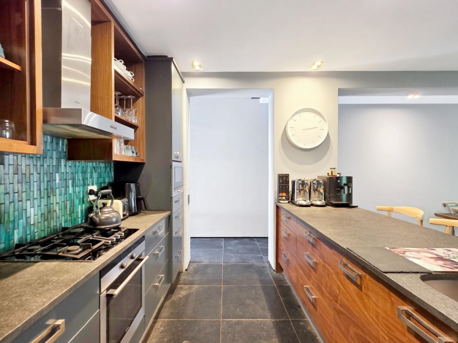 4 Bedroom Property for Sale in Higgovale Western Cape